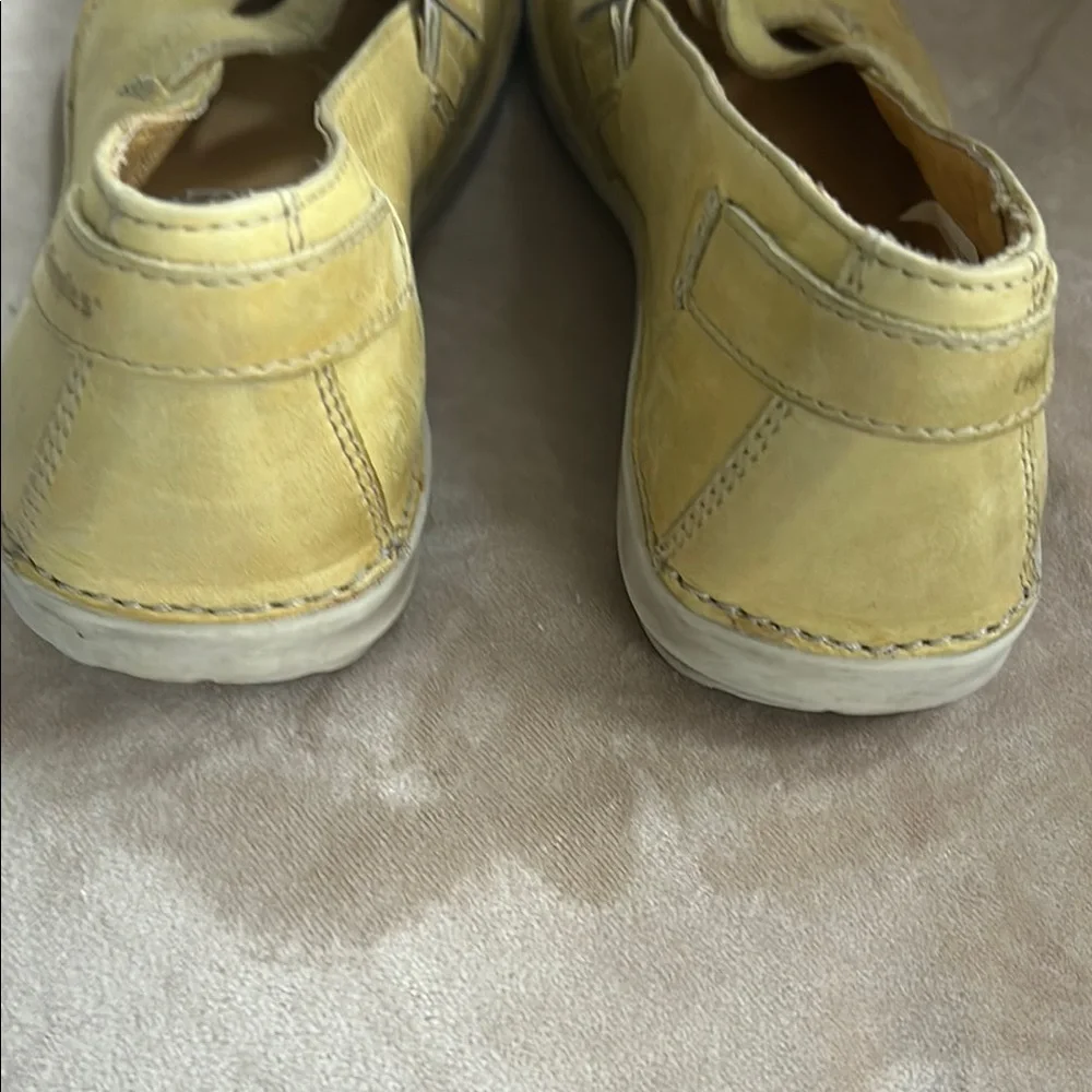 Hush Puppies Mustard Yellow Leather Slip-On Flats - Picture 4 of 7